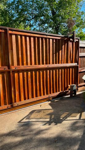 400 Vernet Street, Richardson, TX 75080