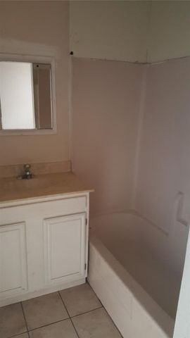 528 Hahlo Street, Houston, TX 77020