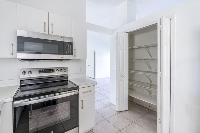 298 SW Eyerly Avenue, Port St. Lucie, Port St Lucie, FL 34953