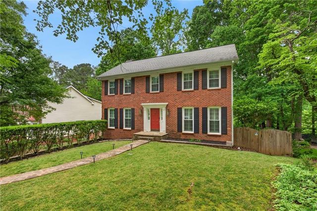 8571 BIRCH HOLLOW Drive, Roswell, GA 30076