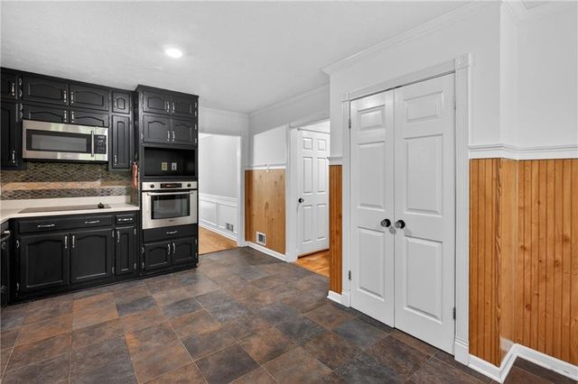 8571 BIRCH HOLLOW Drive, Roswell, GA 30076