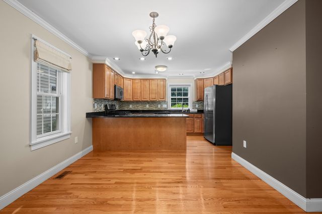 7 Dewey Street 4, Natick, MA 01760