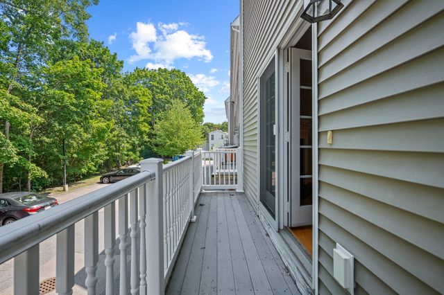 7 Dewey Street 4, Natick, MA 01760