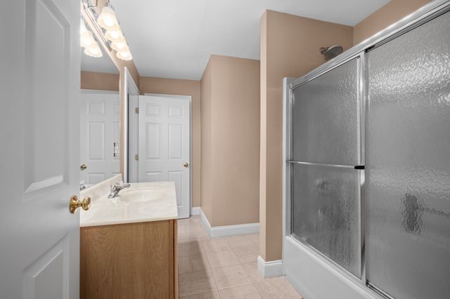 7 Dewey Street 4, Natick, MA 01760