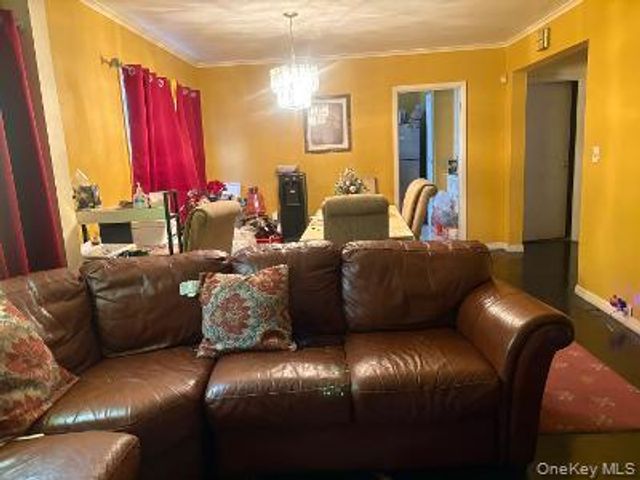 980 Wallace Avenue, North Baldwin, NY 11510