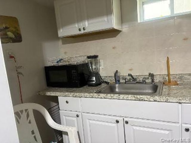 980 Wallace Avenue, North Baldwin, NY 11510