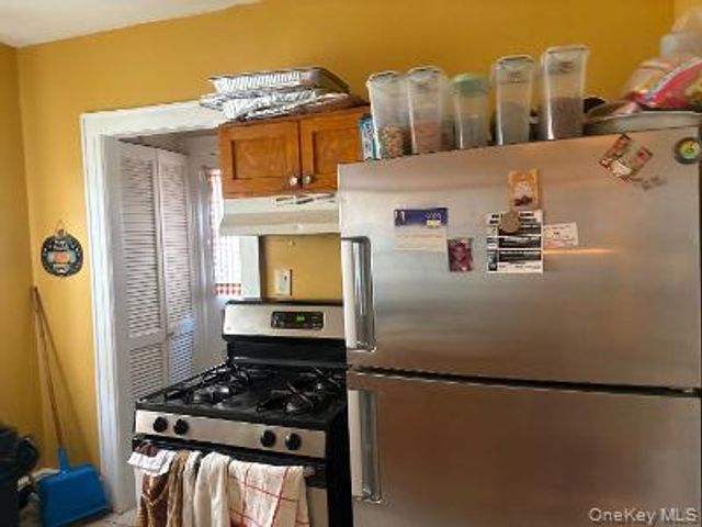 980 Wallace Avenue, North Baldwin, NY 11510