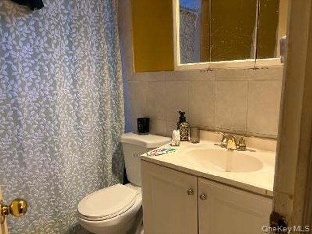 980 Wallace Avenue, North Baldwin, NY 11510