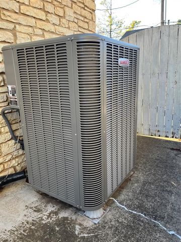 6705 N Shawnee Avenue, Oklahoma City, OK 73116