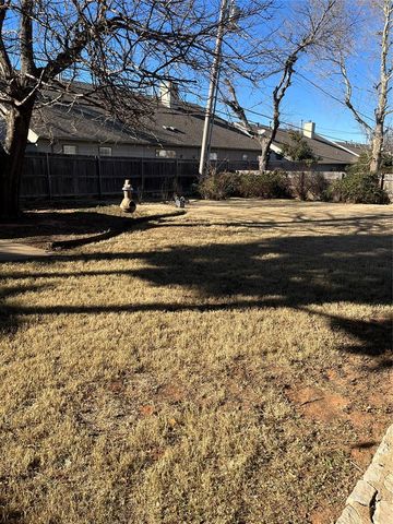 6705 N Shawnee Avenue, Oklahoma City, OK 73116