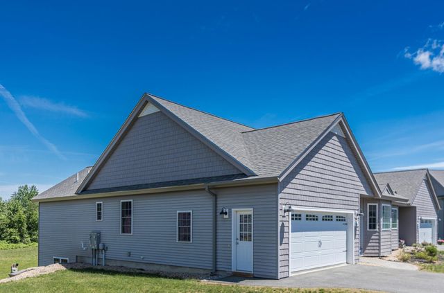 10A Cardinal Lane, Epping, NH 03042