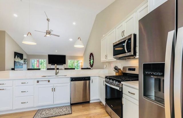 10A Cardinal Lane, Epping, NH 03042