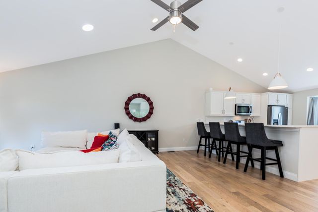 10A Cardinal Lane, Epping, NH 03042
