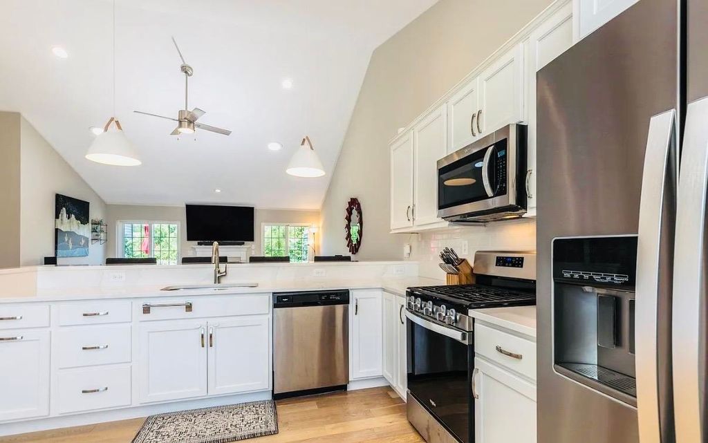 10A Cardinal Lane, Epping, NH 03042