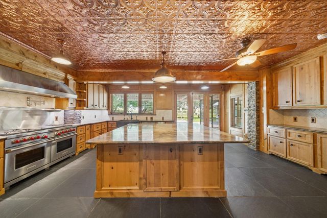 1301 W Viejo Drive, Friendswood, TX 77546