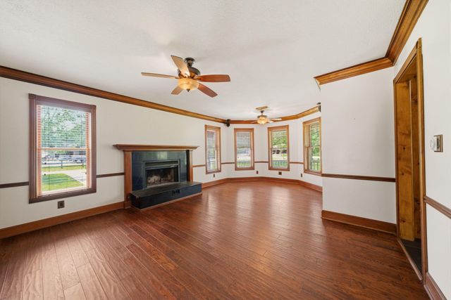 1301 W Viejo Drive, Friendswood, TX 77546