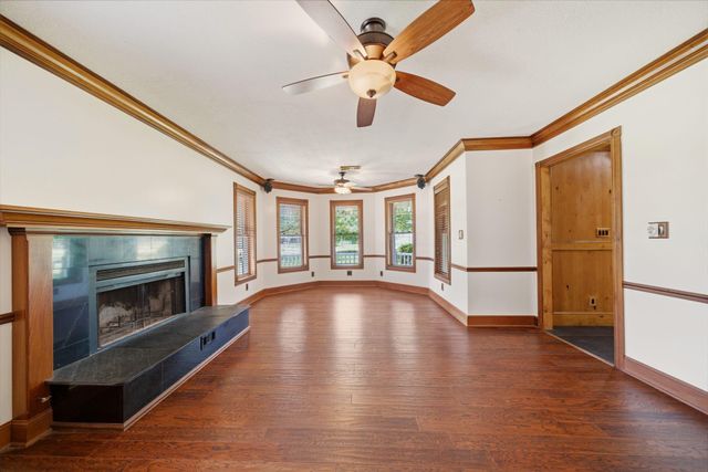 1301 W Viejo Drive, Friendswood, TX 77546