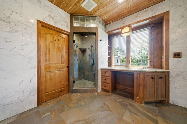 1301 W Viejo Drive, Friendswood, TX 77546