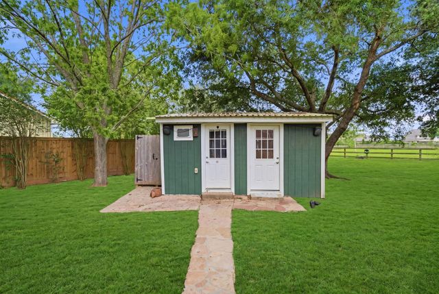 1301 W Viejo Drive, Friendswood, TX 77546