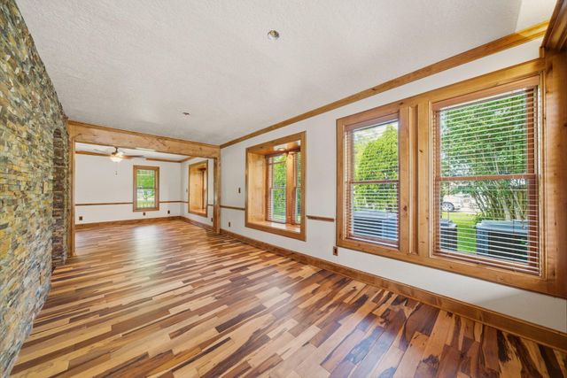 1301 W Viejo Drive, Friendswood, TX 77546