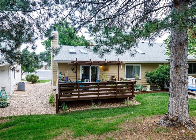 16 Sutherland Court, Highlands Ranch, CO 80130