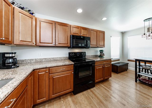 16 Sutherland Court, Highlands Ranch, CO 80130