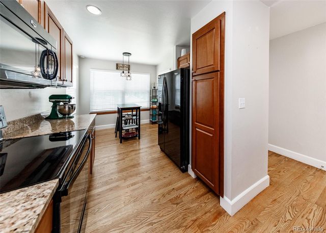 16 Sutherland Court, Highlands Ranch, CO 80130