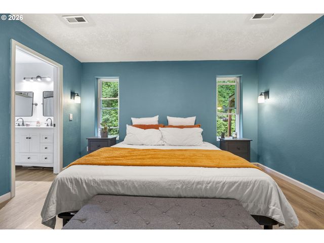 1340 CLASSICO Ct Se, Salem, OR 97306