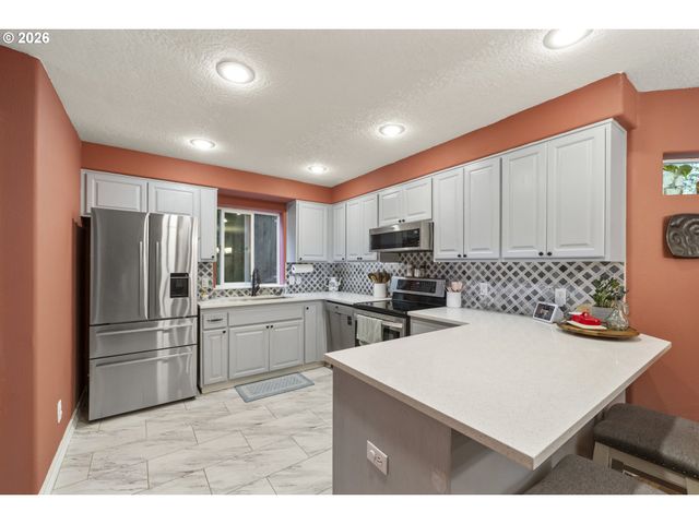 1340 CLASSICO Ct Se, Salem, OR 97306