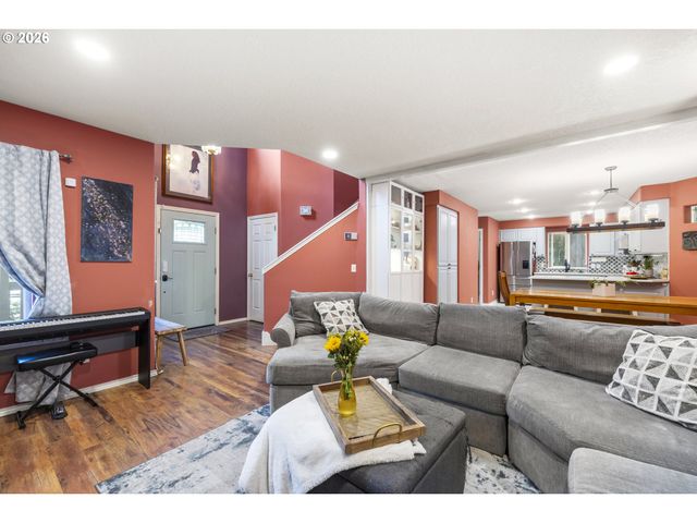 1340 CLASSICO Ct Se, Salem, OR 97306