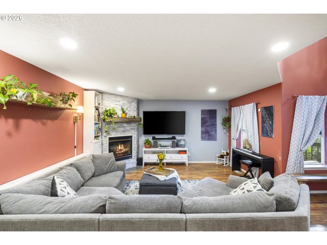 1340 CLASSICO Ct Se, Salem, OR 97306
