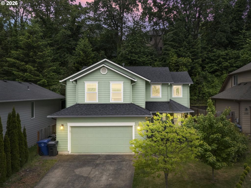 1340 CLASSICO Ct Se, Salem, OR 97306