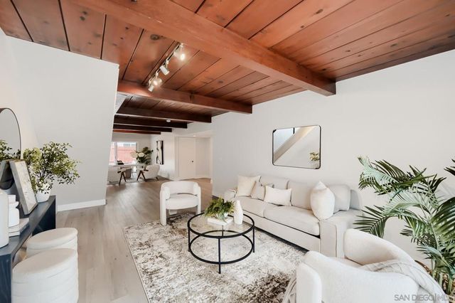 5379 La Jolla Mesa, La Jolla, CA 92037