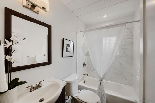 5379 La Jolla Mesa, La Jolla, CA 92037