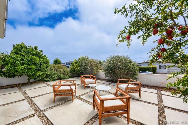 5379 La Jolla Mesa, La Jolla, CA 92037