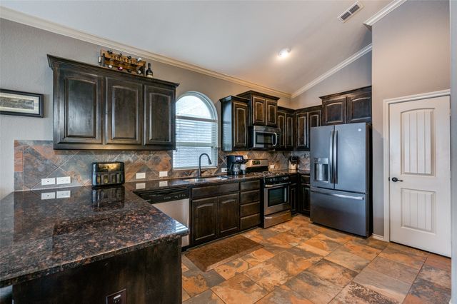 5813 Longmont Drive, Denton, TX 76208