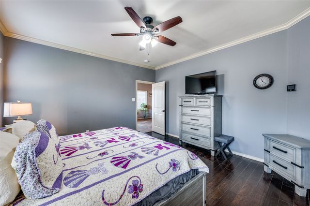 5813 Longmont Drive, Denton, TX 76208