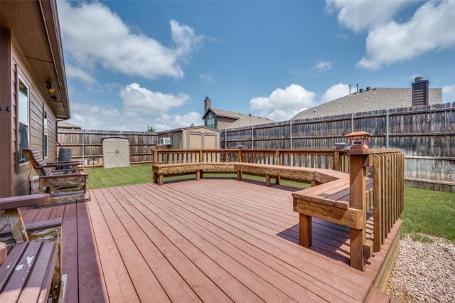 5813 Longmont Drive, Denton, TX 76208