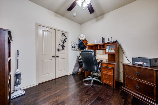 5813 Longmont Drive, Denton, TX 76208