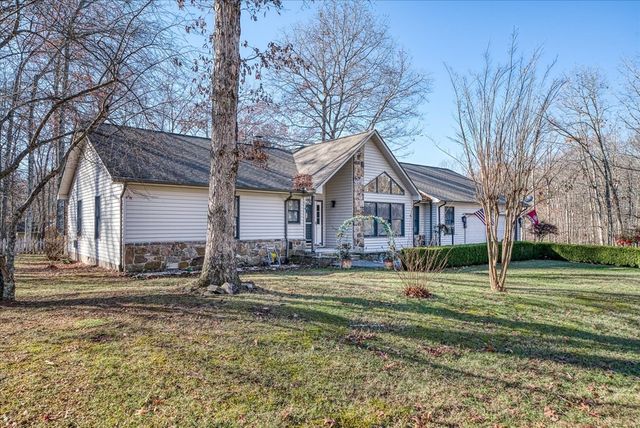 118 Glenwood Dr, Crossville, TN 38558