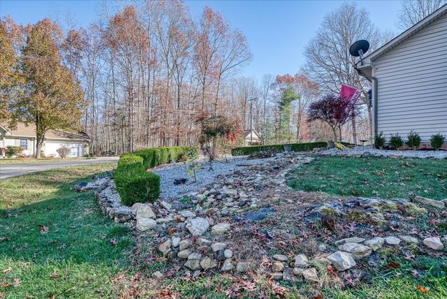 118 Glenwood Dr, Crossville, TN 38558