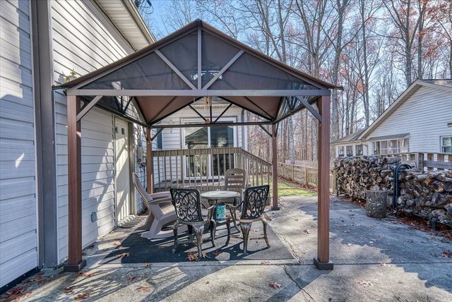 118 Glenwood Dr, Crossville, TN 38558