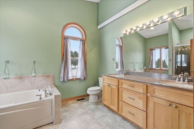 1047 174th Street, Hammond, WI 54015