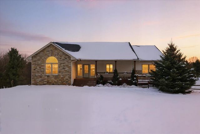 1047 174th Street, Hammond, WI 54015