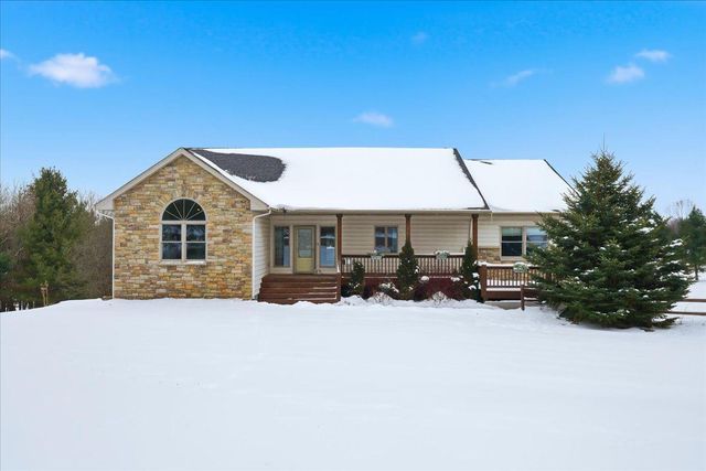1047 174th Street, Hammond, WI 54015