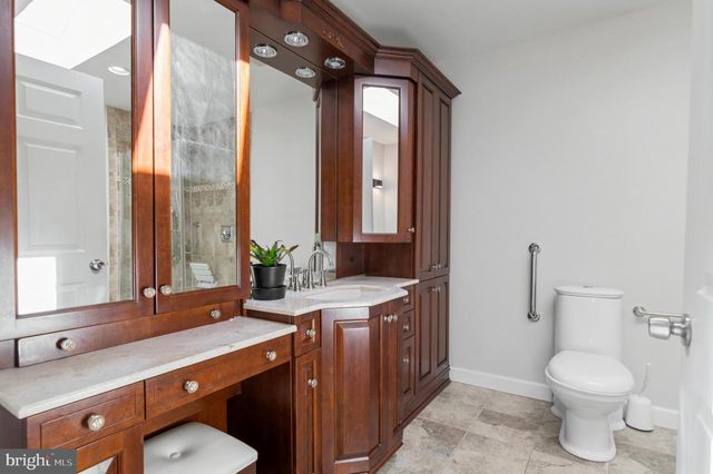 2920 FAIRMONT ST, Falls Church, VA 22042