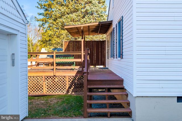 2920 FAIRMONT ST, Falls Church, VA 22042