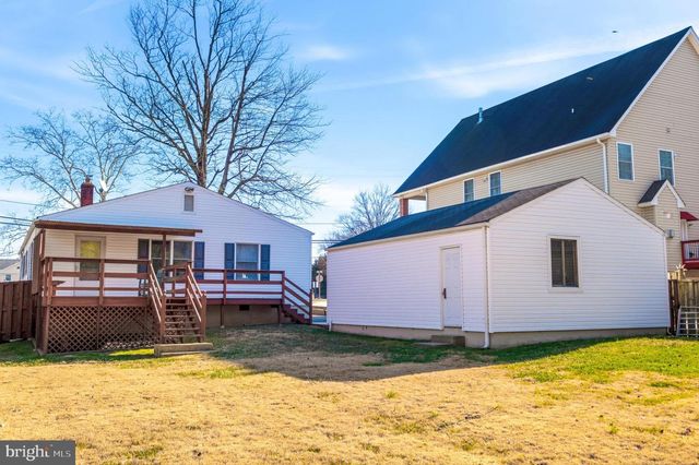 2920 FAIRMONT ST, Falls Church, VA 22042