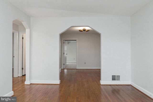 2920 FAIRMONT ST, Falls Church, VA 22042