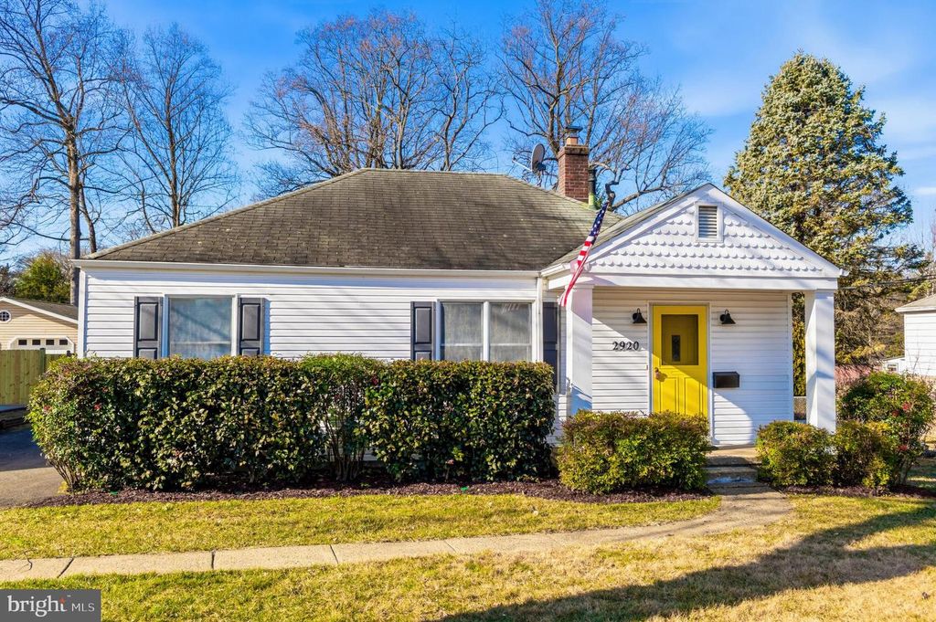2920 FAIRMONT ST, Falls Church, VA 22042